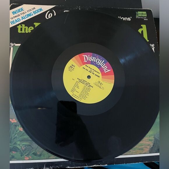 VINTAGE WALT DISNEY THE FOX & THE HOUND LP 12” SINGALONG BOOK & VINYL RECORD - Picture 5 of 6